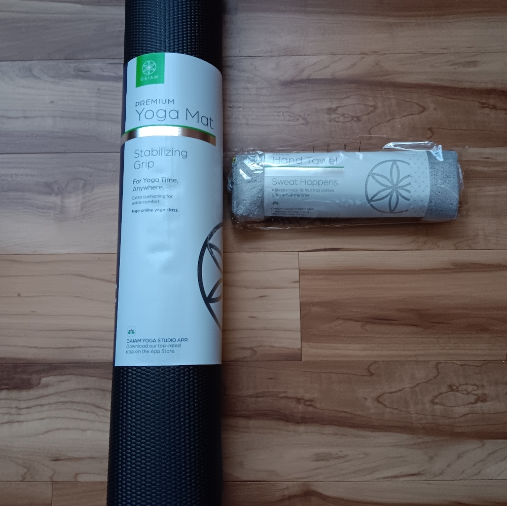 Black Premium Yoga Mat with Towel